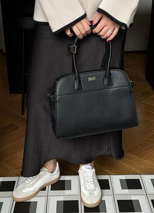 Женская кожаная сумка стира