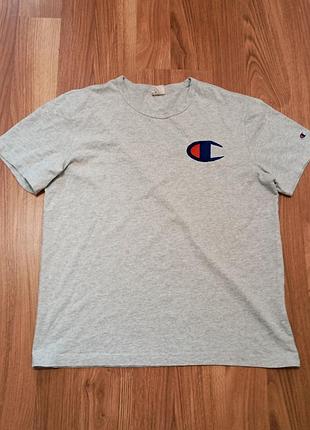 Чоловіча унікальна футболка champion оригінал з великим вишитим лого