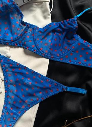 Елегантний жіночий комплект