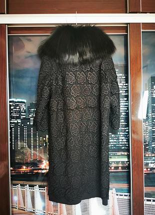 Женское пальто dolce & gabbana меховой воротник чернобурка