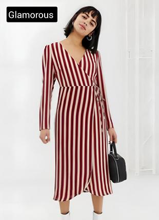 Платье женское миди красное в полоску на запах от бренда glamorous xs
