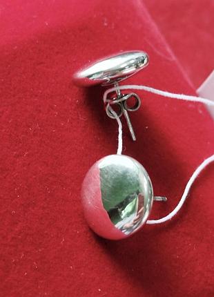 Серебряные серьги пуссеты пуговицы 925 пробы.