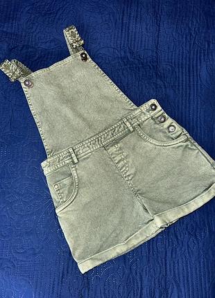 Джинсовый комбинезон на 8роков