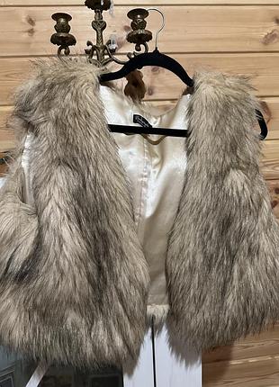 Жилетка из эко меха
