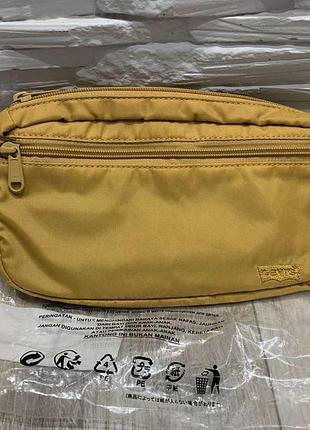 Сумка/месенджер/бананка levi's