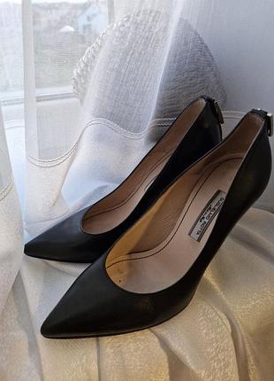 Туфли женские guglielmo rotta 37 черные