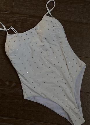 Білий купальник в стразах