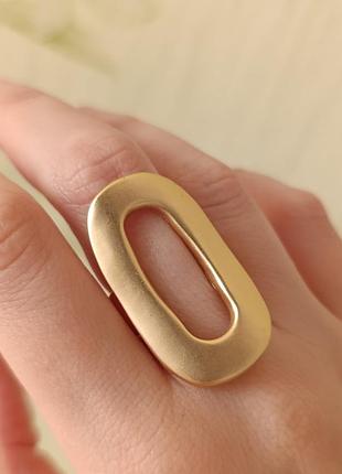 Масивний жіночий перстень