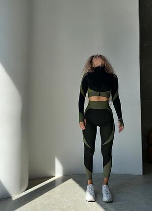 Костюм для фітнесу