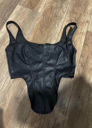 Трендовий корсет