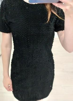 Маленькое чёрное платье в бархатные пайетки1 фото