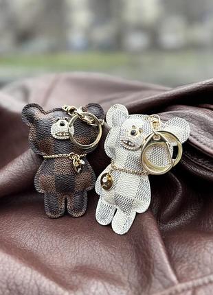 Шикарний брелок, підвіска на сумку, ключі в стилі lv