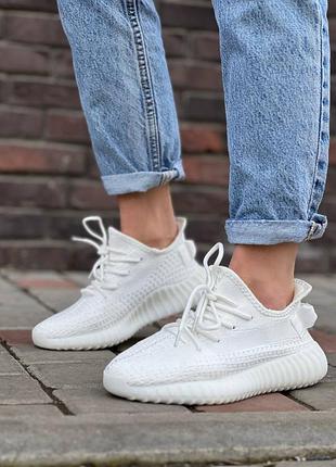 Женские качественные и стильные кроссовки stilli белые