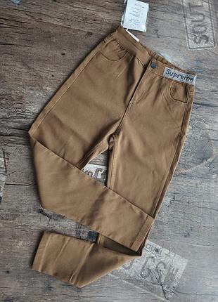 Тонкі штани джегінси