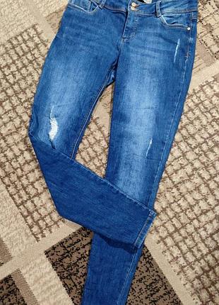 Джинси жіночі