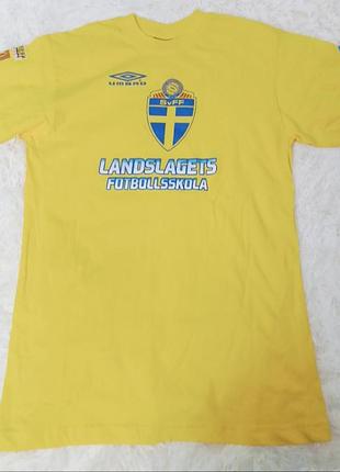 Спортивная футболка umbro