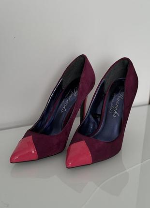 Жіноче взуття