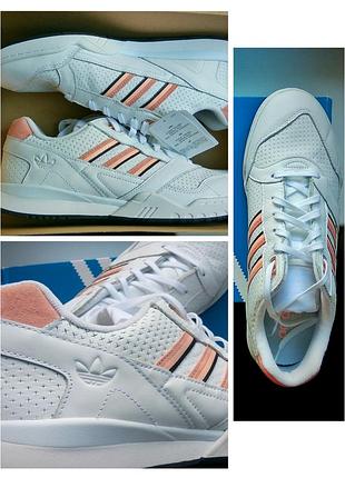 Фирменные кроссовки c натуральной кожи adidas originals trainer. оригинал, новин в коробке