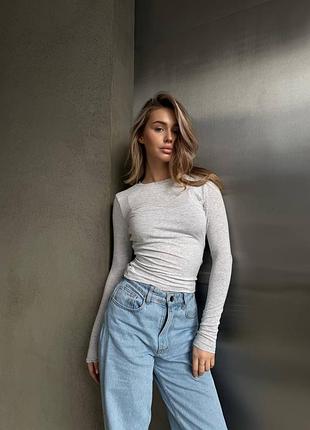 В наличии в количестве ❤️
базовые лонгсливы в шести цветах 💫