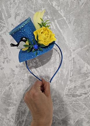 Обруч шляпка синичка цветок перьев весна