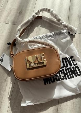 Сумка love moschino новая оригинал кемэл коричневая