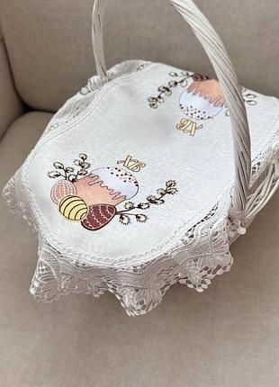 Пасхальная салфетка с вышивкой для крупной корзины