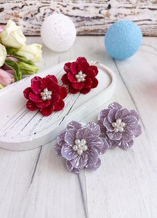 Квіти на резинках, стильні аксесуари для волосся