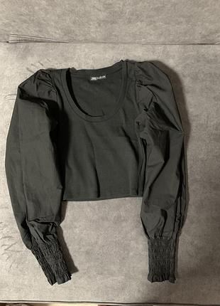 Чорний топ- блуза з об’ємним рукавом zara