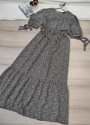 Сукня у маленьку ромашку