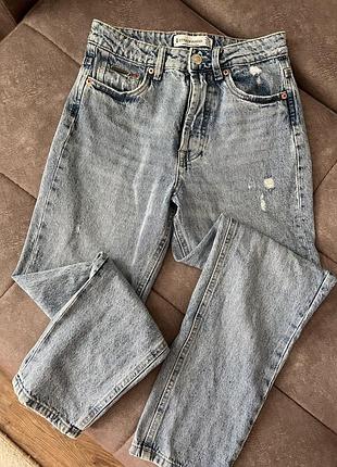 Джинси мом з пуговицями