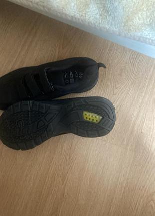 Мужские кроссовки 4