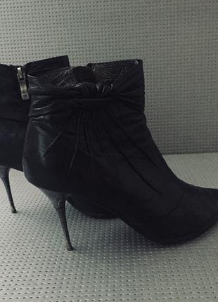 Жіночі демі