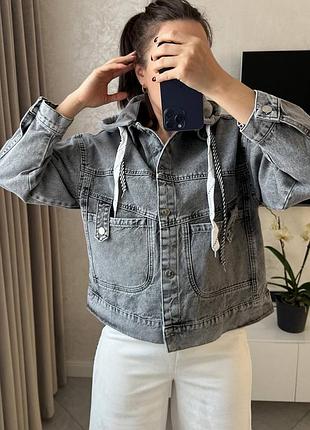 Джинсова куртка