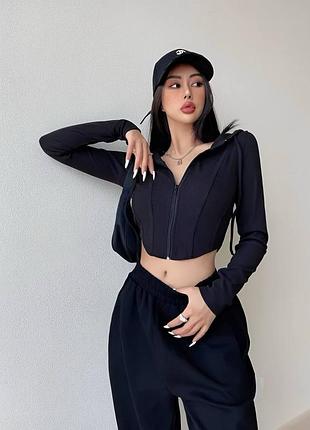 Женская кофта в рубчик с капюшоном