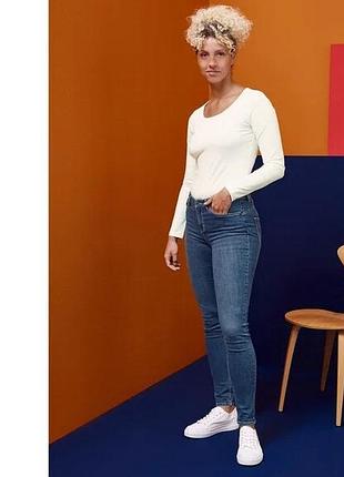 Крутые качественные женские джинсы скины премиум качества