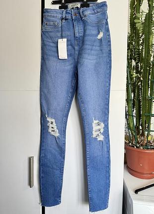 Джинси в високою посадкою