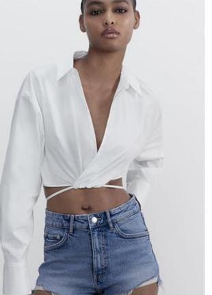 Белая укороченная рубашка с завязками от zara
