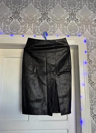 Женская юбка из эко кожи