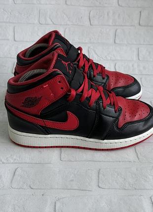Кожаные кроссовки nike jordan 1 mid gs 38 кожаные кроссовки оригинал