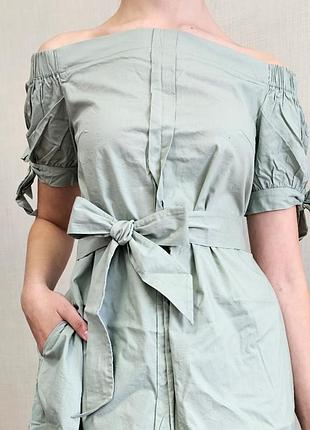 Легка жіноча сукня з поясом