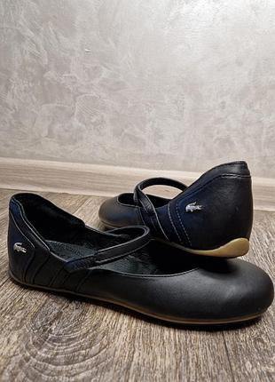 Чорні шкіряні балетки мері джейн lacoste