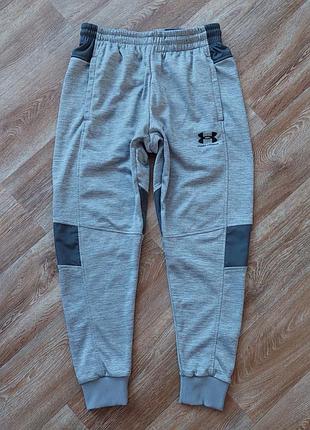 Чоловічі спортивні штани under armour