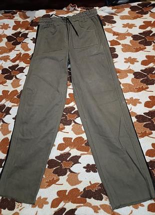 Брюки женские, хаки, широкие, 46-48 р-р.