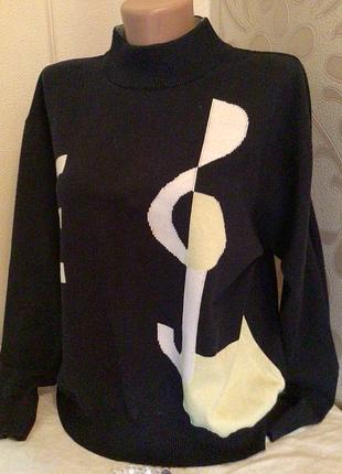 Классный брендовый свитерок большого размера