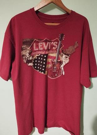 Футболка от levi's