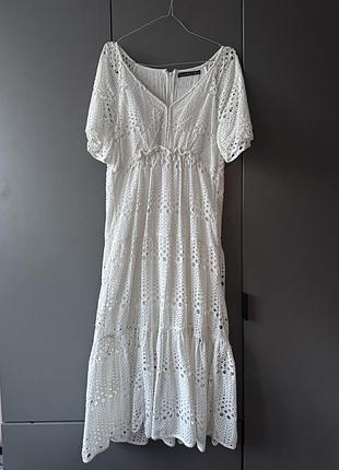 Продаю білу сукню, розміру л, одіта один раз на фотосесію.