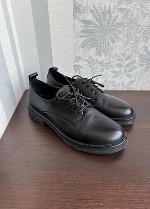 Продам туфлі vitto rossi