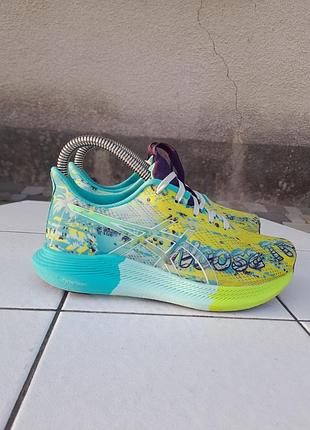 Женские кроссовки для бега asics noosa tri 14. размер 37. длина стельки 23 см. многоцветные. в хорошем состоянии.