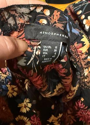 Платье с голыми плечами 2