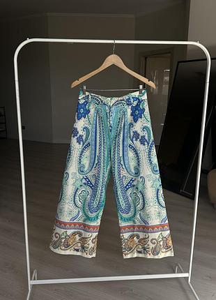 Zara укороченные кюлоты летние широкие брюки с притом пейсли